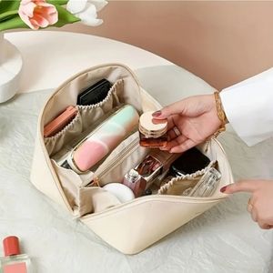 Minimalist Makeup Bag,Lightweight Carry On Organizer Versatile Toiletry Wash Bag